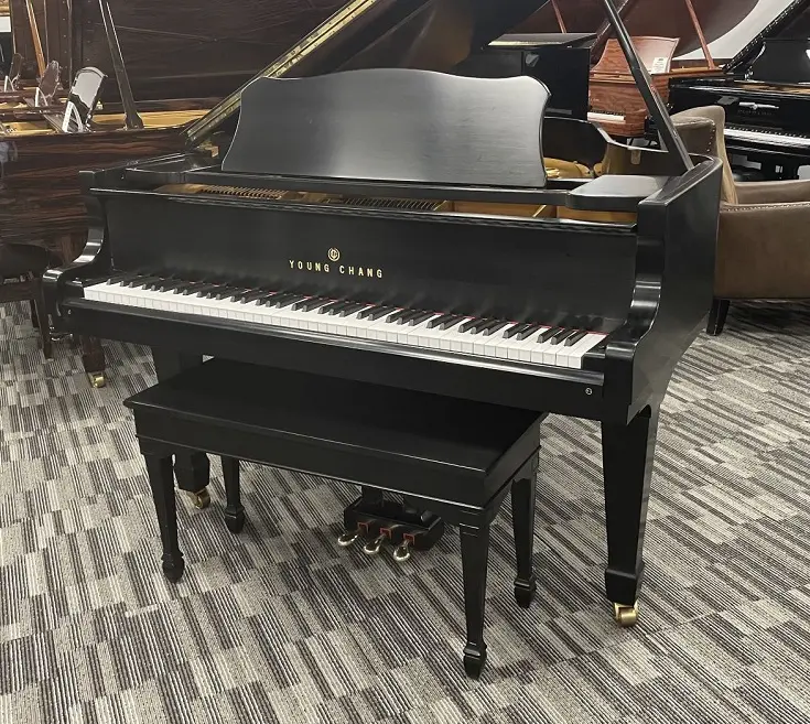 Young Chang G175 5ft9in Grand Piano