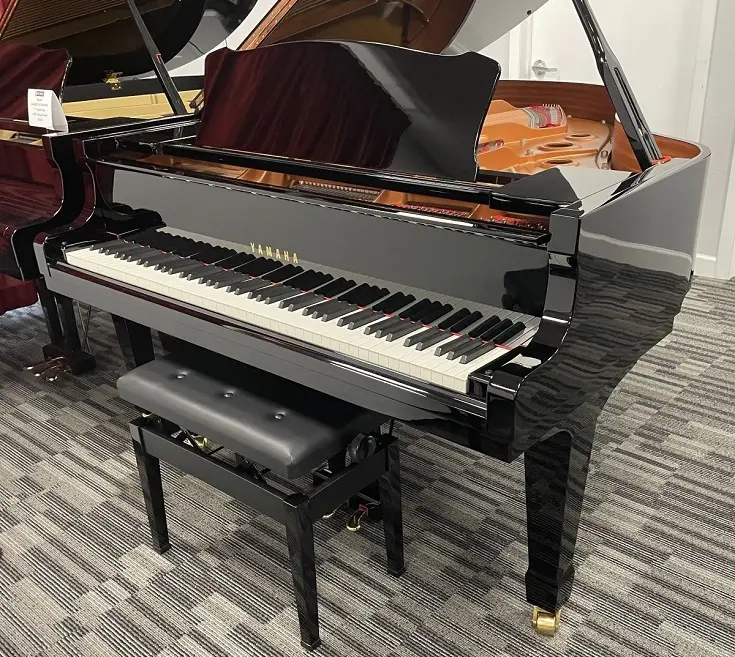 Yamaha C3 6ft1in Ebony Grand Piano
